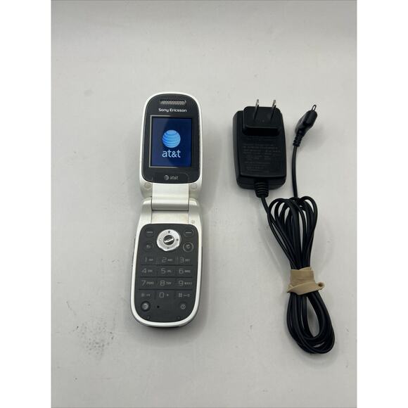 Sony Ericsson Z310a ( AT&T ) Cellular Flip Phone - (Read) Black - Picture 1 of 7